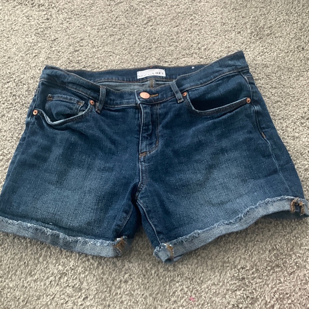 Loft size 4 Jean shorts medium wash